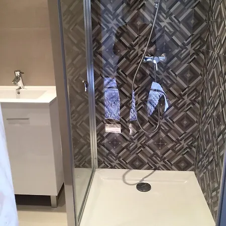 T2 Dans Avec Piscine Semesterbostad *