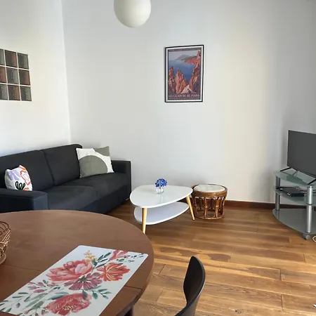 T2 Dans Avec Piscine