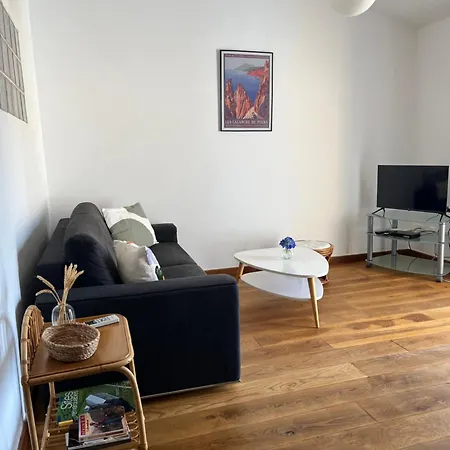 T2 Dans Avec Piscine