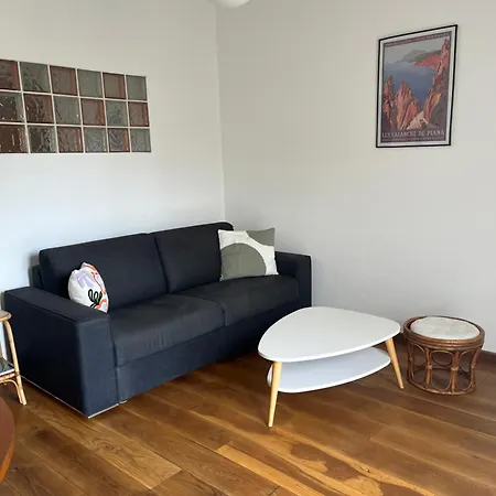 T2 Dans Avec Piscine * Porto-Vecchio (Corsica)