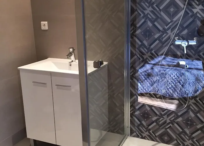 T2 Dans Avec Piscine Porto-Vecchio