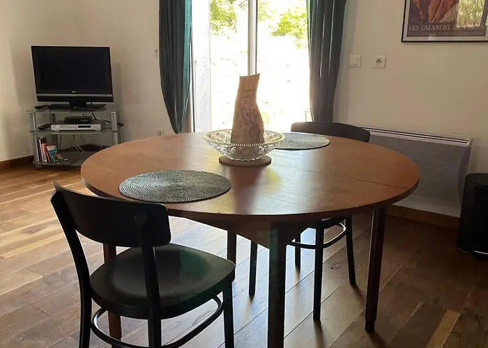 T2 Dans Avec Piscine Vakantiehuis Porto-Vecchio (Corsica)