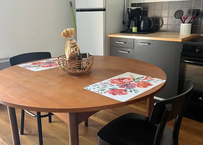 T2 Dans Avec Piscine *