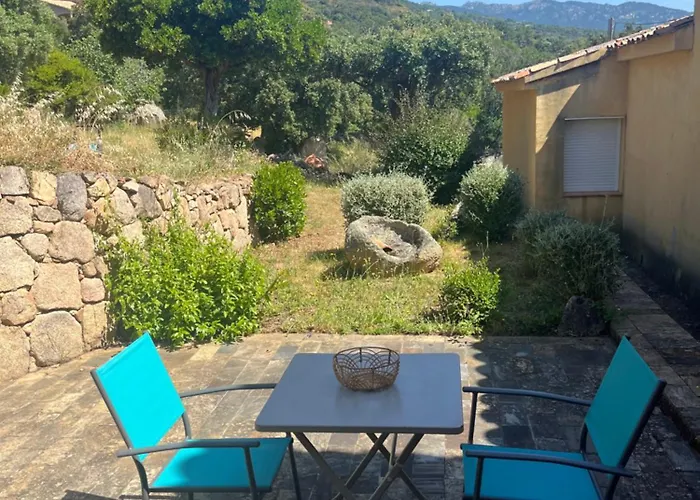 Nyaraló T2 Dans Avec Piscine Porto-Vecchio