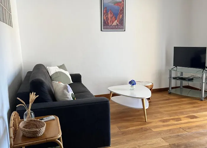 T2 Dans Avec Piscine