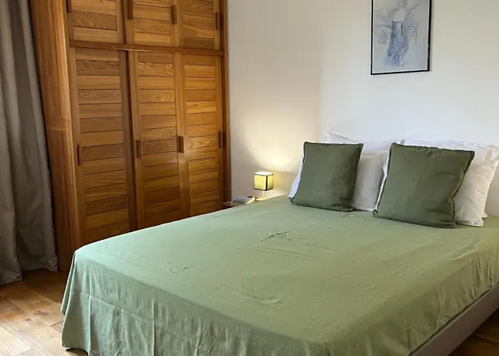 Nyaraló T2 Dans Avec Piscine *